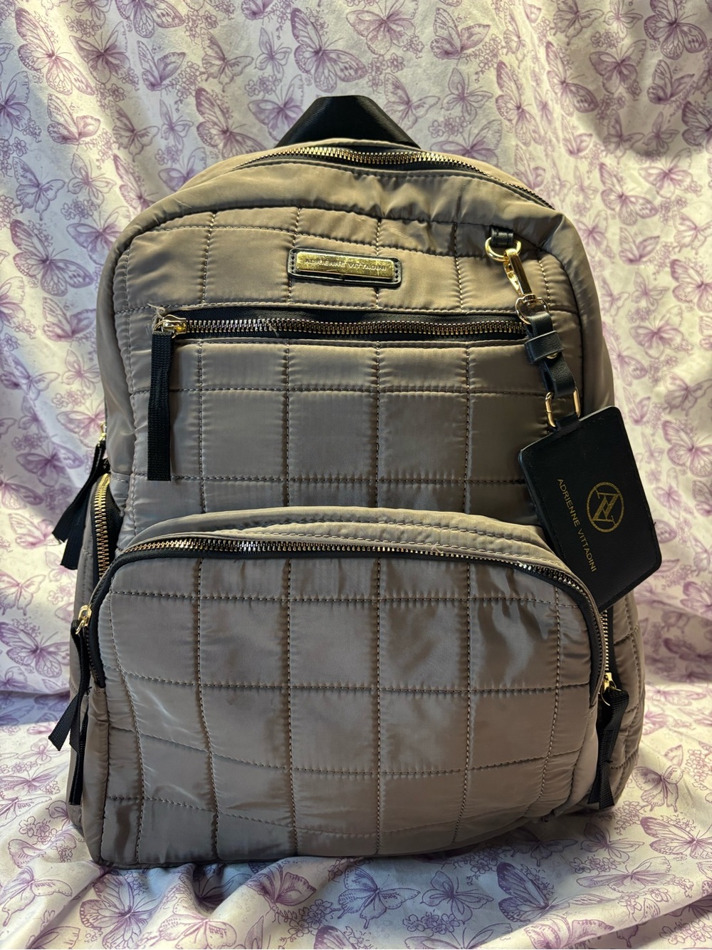 ✴️Adrienne Vittadini Quilted Taupe Backpack